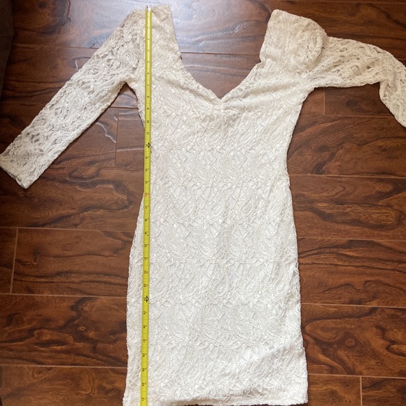 Pins and needles lace body con dress in size S - Picture 8 of 9